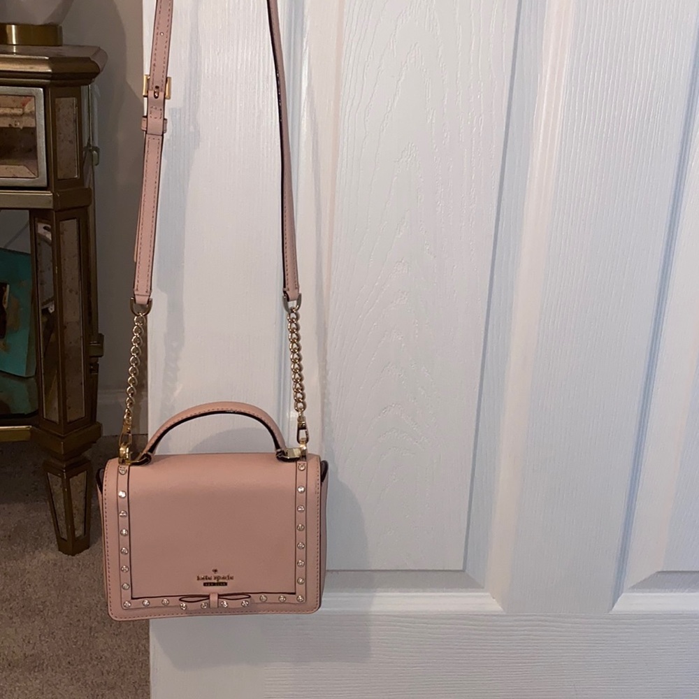 light pink great condition kate spade purse!